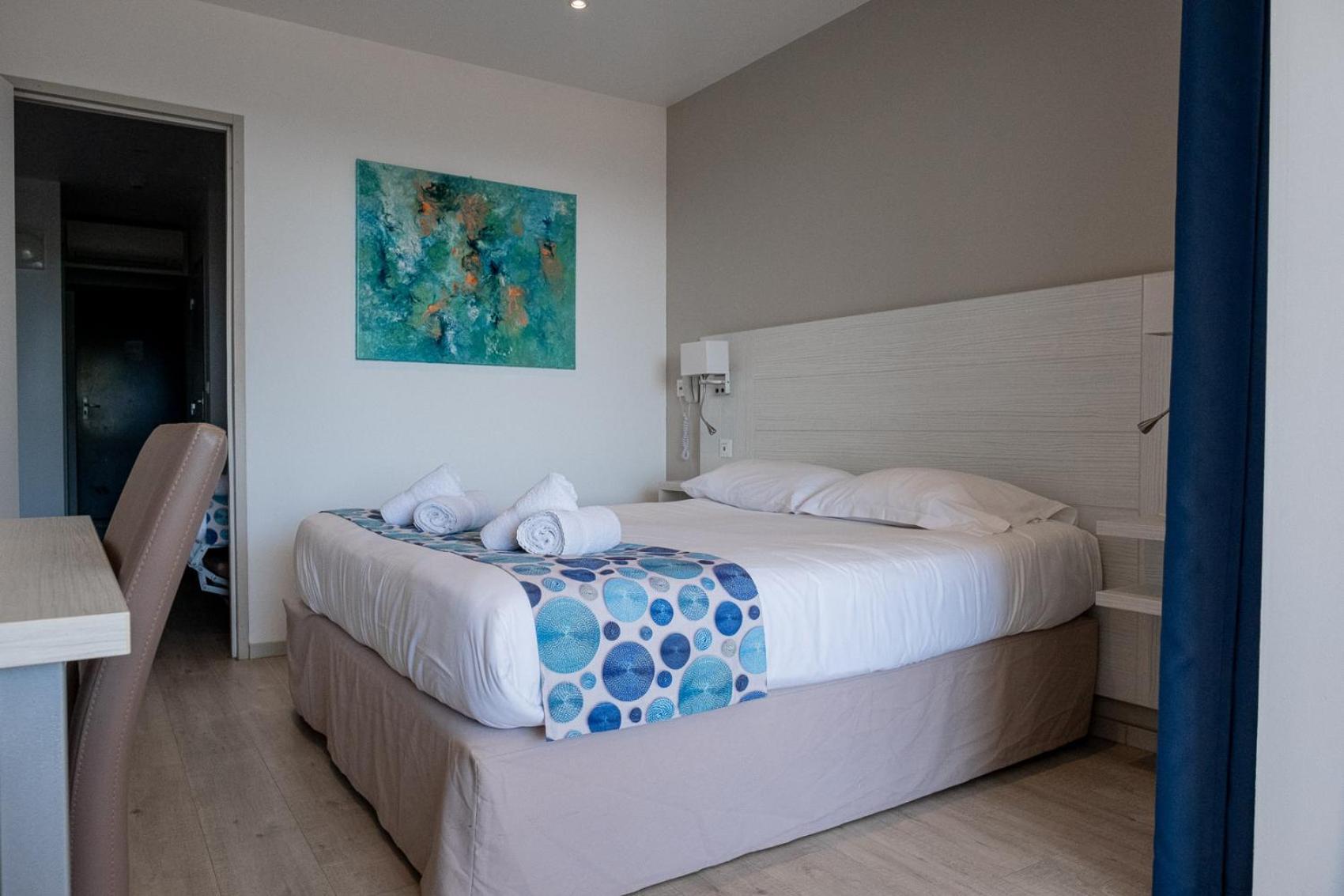 Hotel Beau Site เลอลาวองดูว์ ภายนอก รูปภาพ