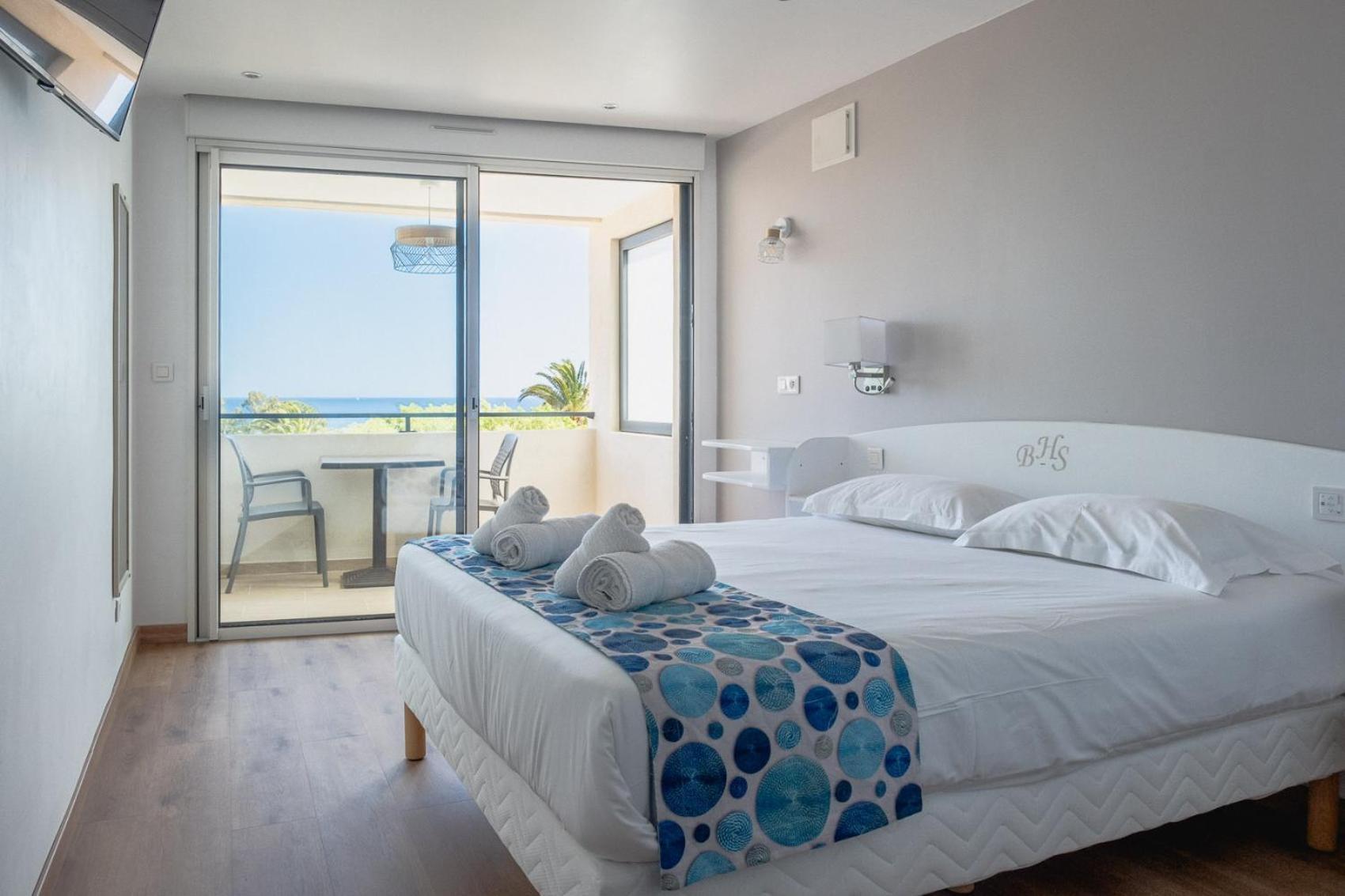 Hotel Beau Site เลอลาวองดูว์ ภายนอก รูปภาพ
